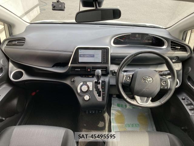 Toyota SIENTA 2021-05 7728602-2