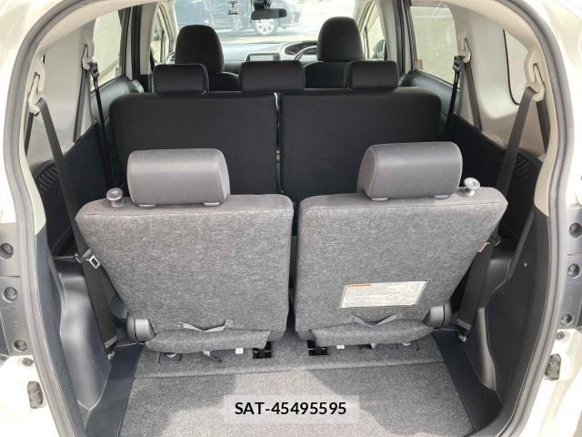 Toyota SIENTA 2021-05 7728602-29