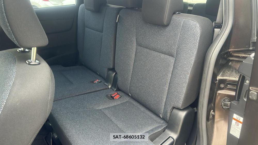 Toyota SIENTA 2015-10 7353013-9