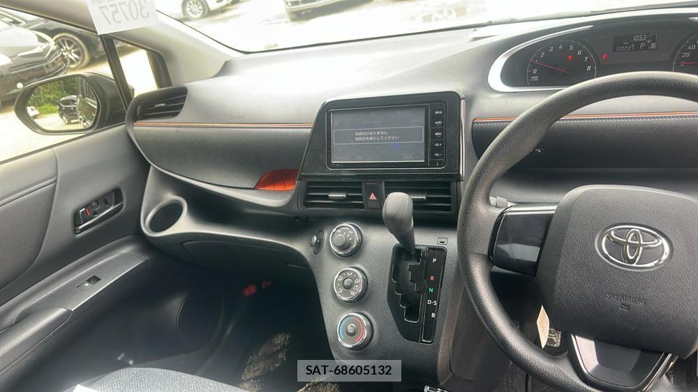 Toyota SIENTA 2015-10 7353013-16