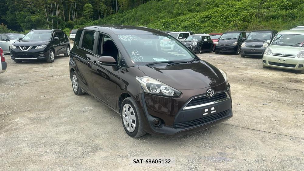 Toyota SIENTA 2015-10 7353013-6