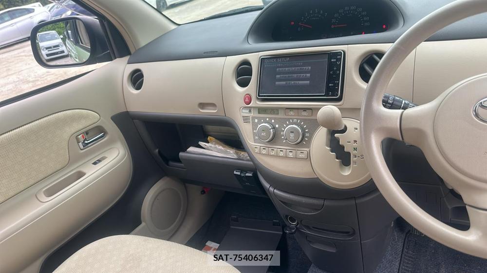 Toyota SIENTA 2009 7332892-16