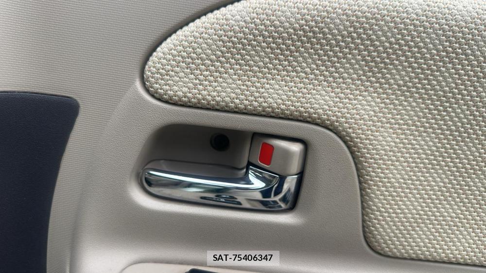 Toyota SIENTA 2009 7332892-19