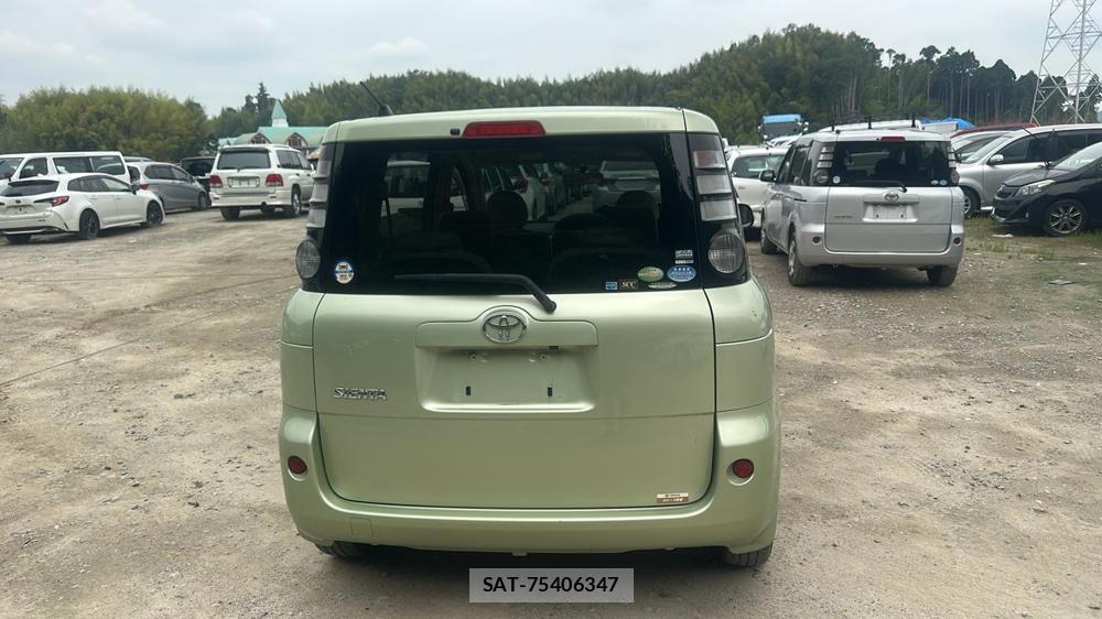 Toyota SIENTA 2009 7332892-3