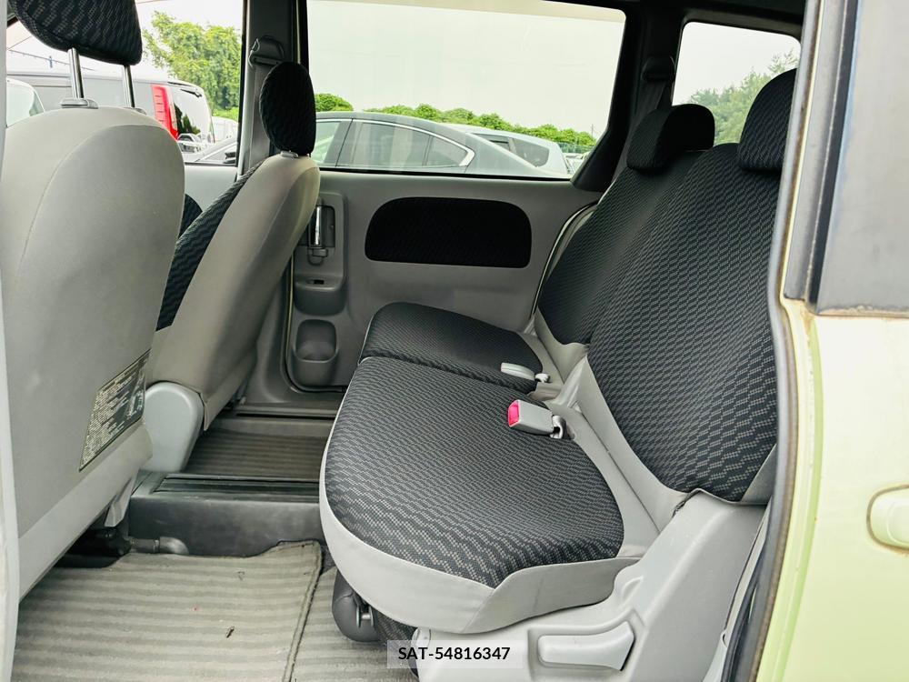 Toyota SIENTA 2009-07 7687983-9