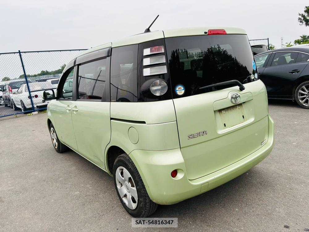Toyota SIENTA 2009-07 7687983-2
