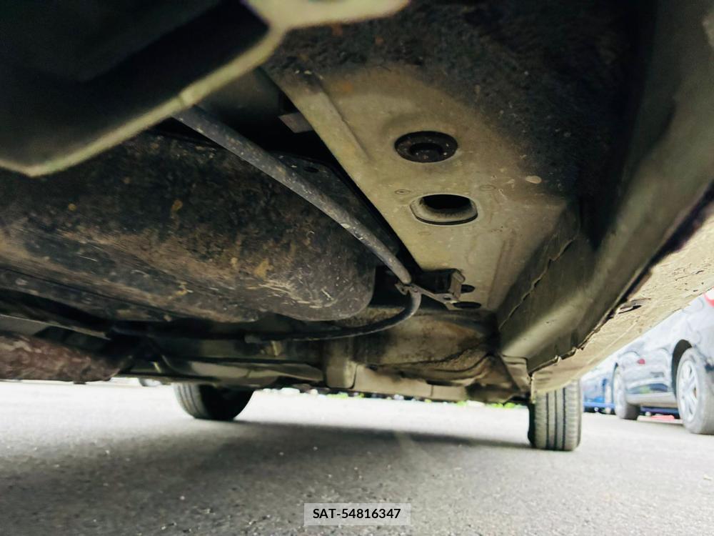 Toyota SIENTA 2009-07 7687983-37