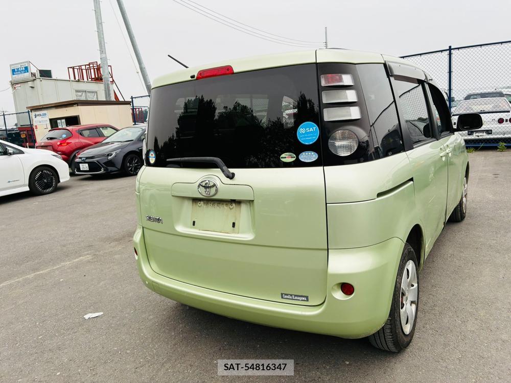 Toyota SIENTA 2009-07 7687983-4