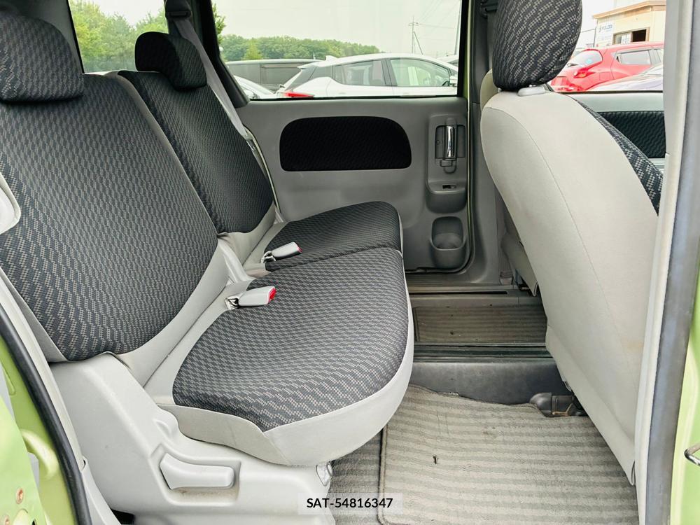 Toyota SIENTA 2009-07 7687983-8