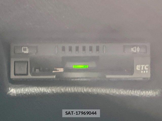 Toyota SIENTA 2021-06 7789122-6