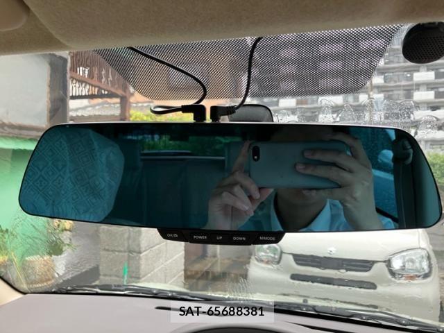 Toyota SIENTA 2009-09 7789104-13
