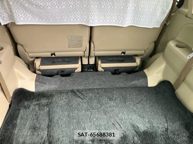 Toyota SIENTA 2009-09 7789104-18
