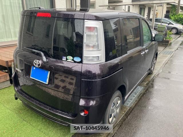 Toyota SIENTA 2011-12 7789105-3