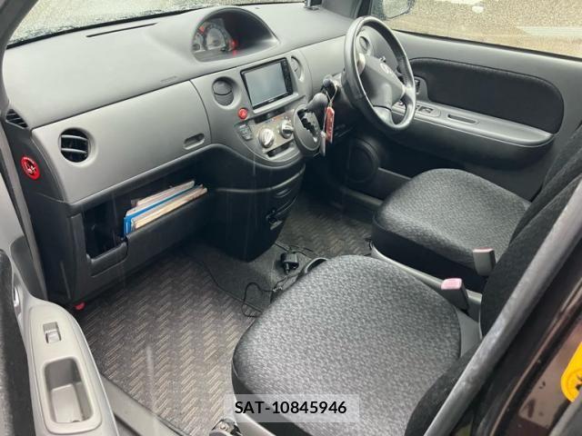Toyota SIENTA 2011-12 7789105-8