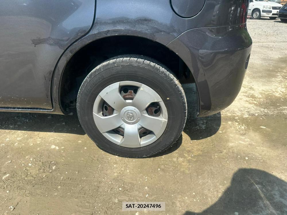 Toyota SIENTA 2009-12 7610993-27