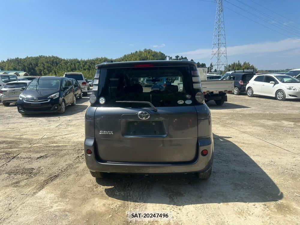Toyota SIENTA 2009-12 7610993-3