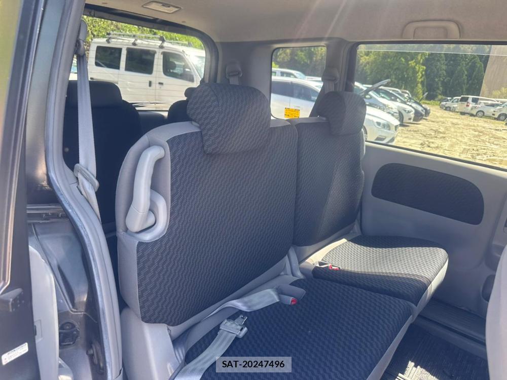 Toyota SIENTA 2009-12 7610993-8