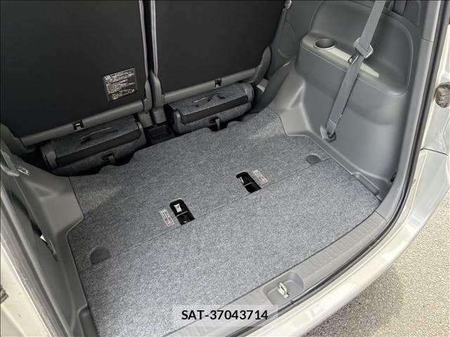 Toyota SIENTA 2012-09 7789109-22