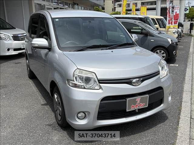 Toyota SIENTA 2012-09 7789109-8