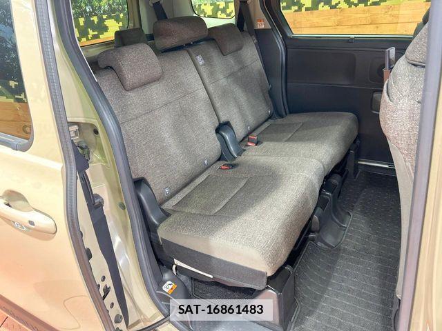 Toyota SIENTA 2023-04 7789139-9