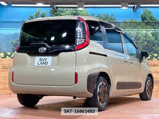 Toyota SIENTA 2023-04 7789139-18