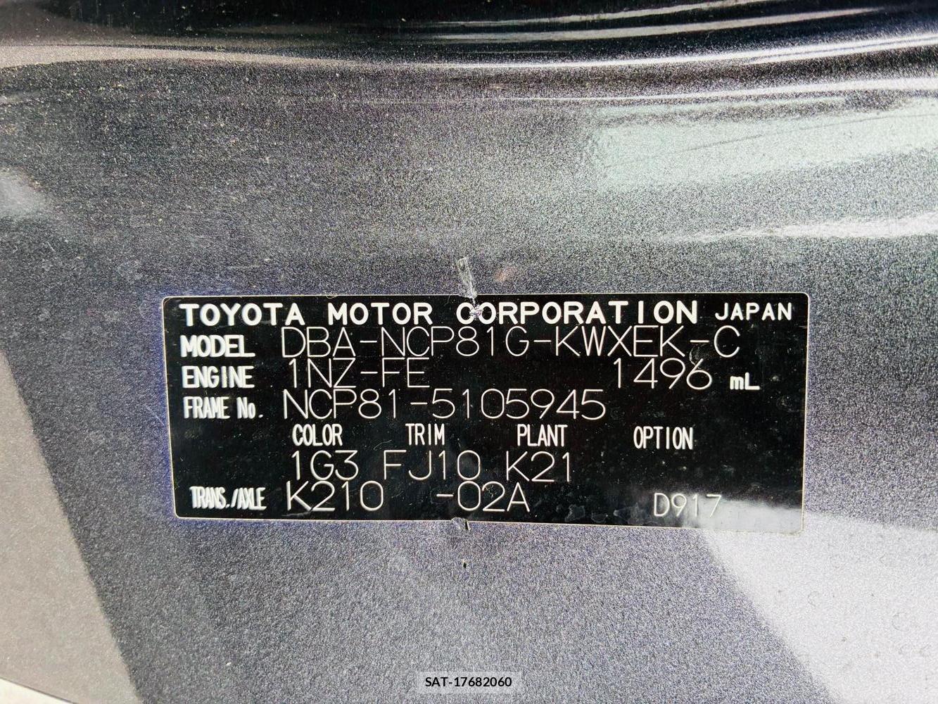 Toyota SIENTA 2009-10 7578789-33
