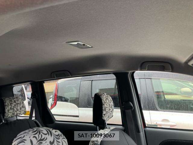 Toyota SIENTA 2011-07 7789106-9