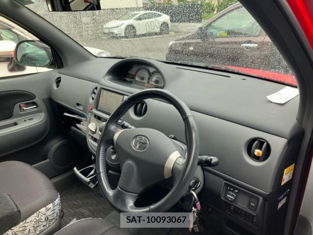 Toyota SIENTA 2011-07 7789106-7