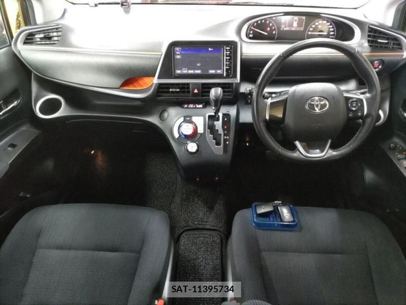 Toyota SIENTA 2016-03 7839255-4