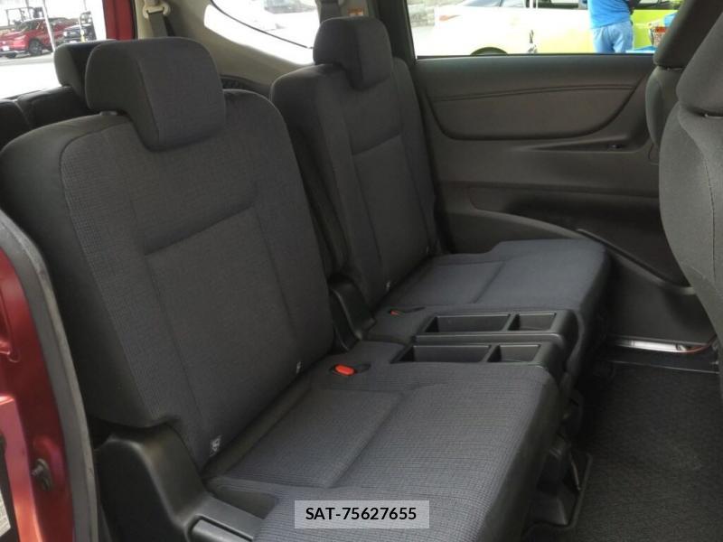 Toyota SIENTA 2017-06 7839250-4