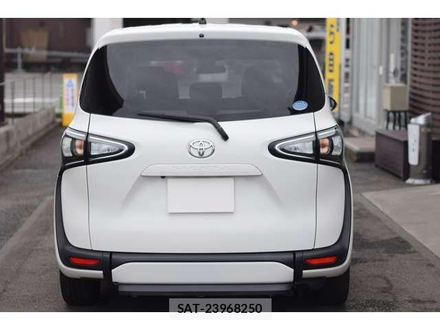Toyota SIENTA 2019-06 7879407-13