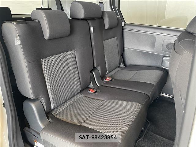 Toyota SIENTA 2024-06 7879415-24