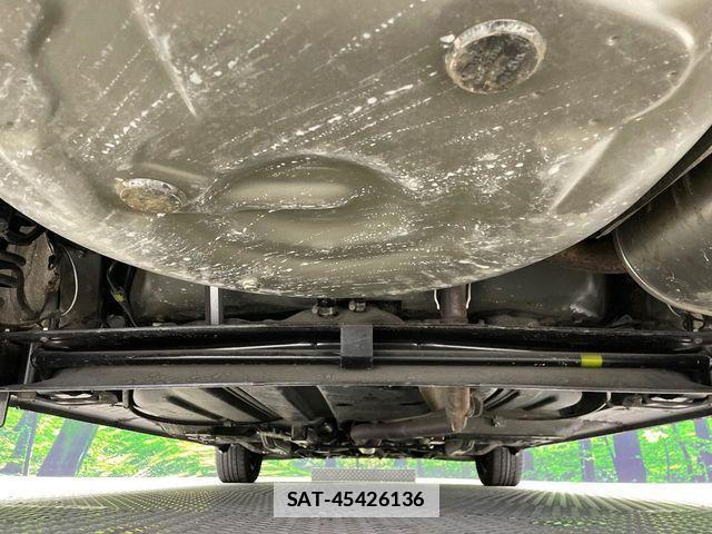 Toyota SIENTA 2017-02 7879422-19