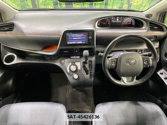 Toyota SIENTA 2017-02 7879422-3