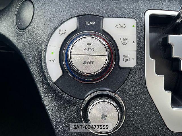 Toyota SIENTA 2021-09 7879411-14
