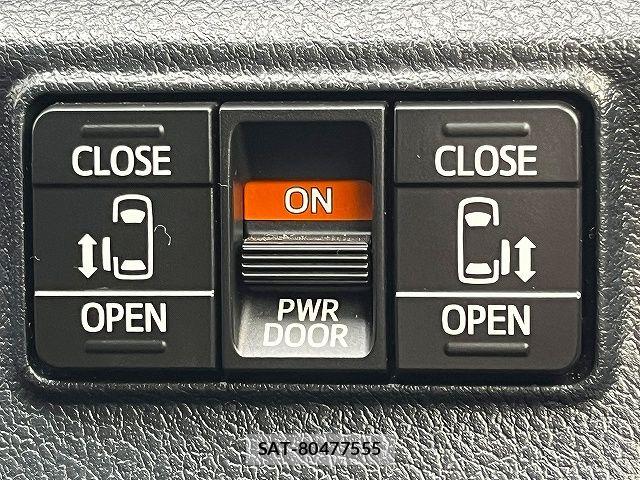 Toyota SIENTA 2021-09 7879411-17