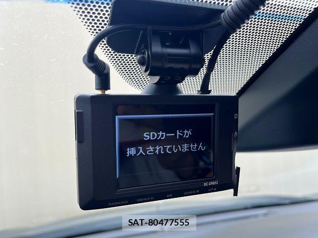 Toyota SIENTA 2021-09 7879411-23