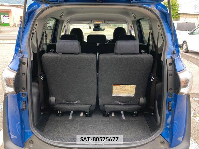 Toyota SIENTA 2017-11 7879424-10
