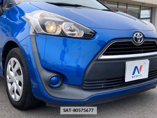 Toyota SIENTA 2017-11 7879424-13