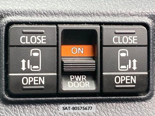 Toyota SIENTA 2017-11 7879424-5