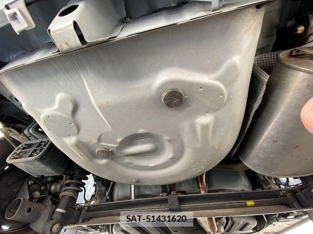 Toyota SIENTA 2018-08 7879428-25