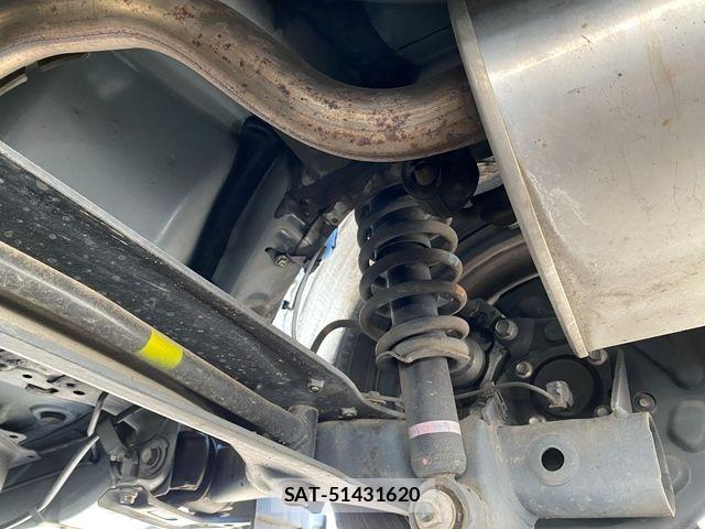 Toyota SIENTA 2018-08 7879428-26