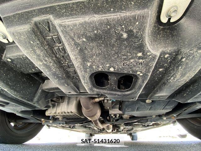 Toyota SIENTA 2018-08 7879428-27