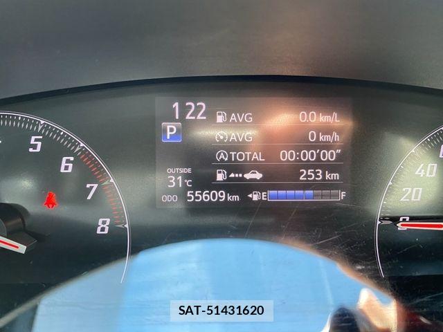 Toyota SIENTA 2018-08 7879428-29