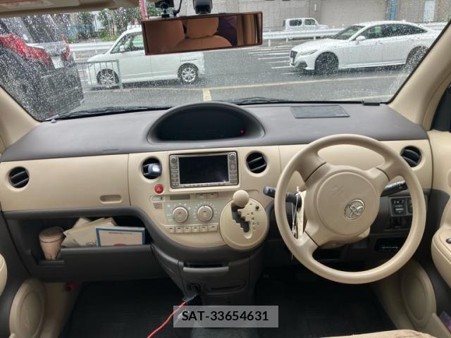 Toyota SIENTA 2005-01 7879440-13