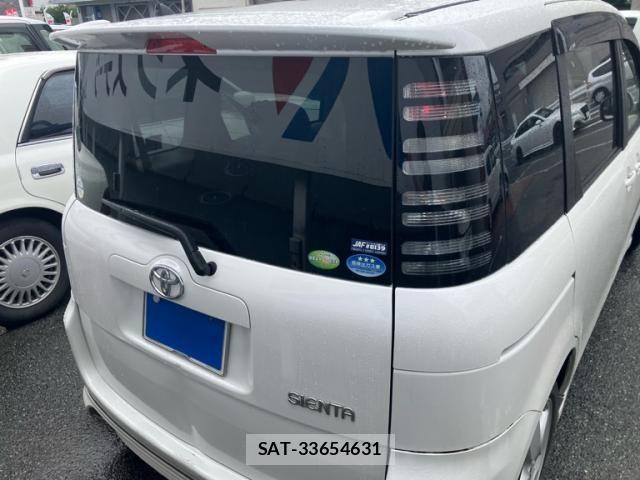 Toyota SIENTA 2005-01 7879440-4