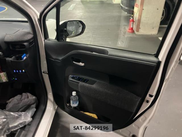 Toyota SIENTA 2022-12 7879410-10