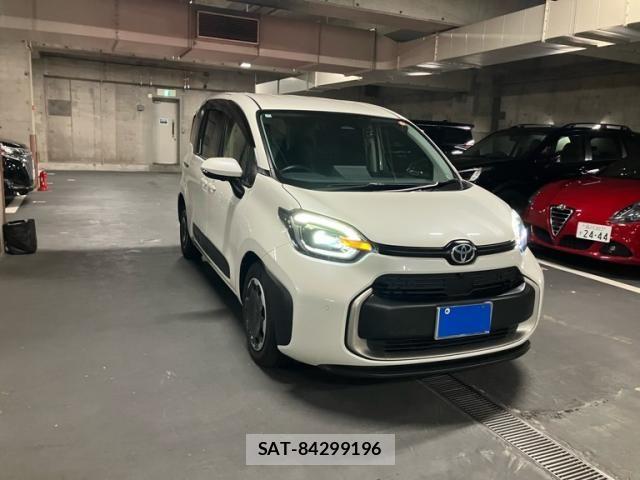 Toyota SIENTA 2022-12 7879410-1