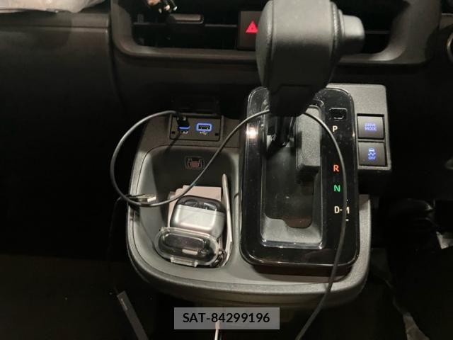 Toyota SIENTA 2022-12 7879410-20