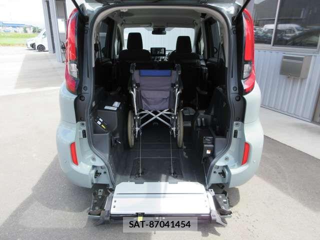 Toyota SIENTA 2022-11 7879409-10